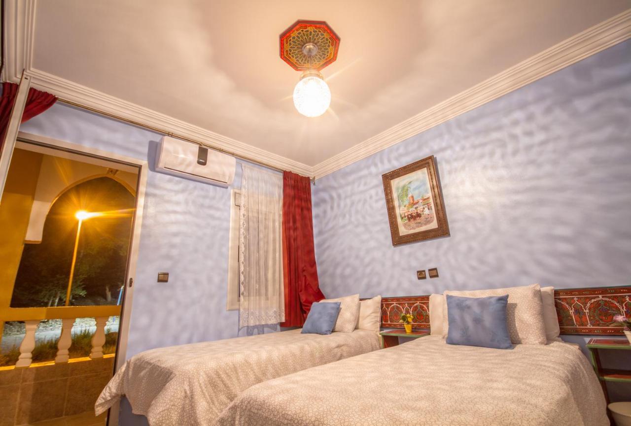 Hotel Tarek Szafszawan Zewnętrze zdjęcie