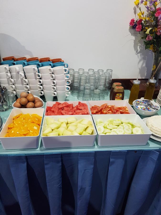 Hotel Tarek Szafszawan Zewnętrze zdjęcie