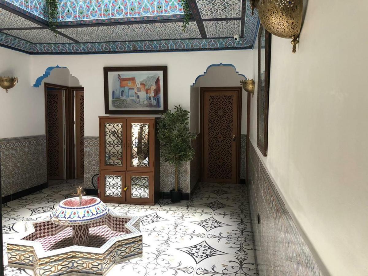 Hotel Tarek Szafszawan Zewnętrze zdjęcie