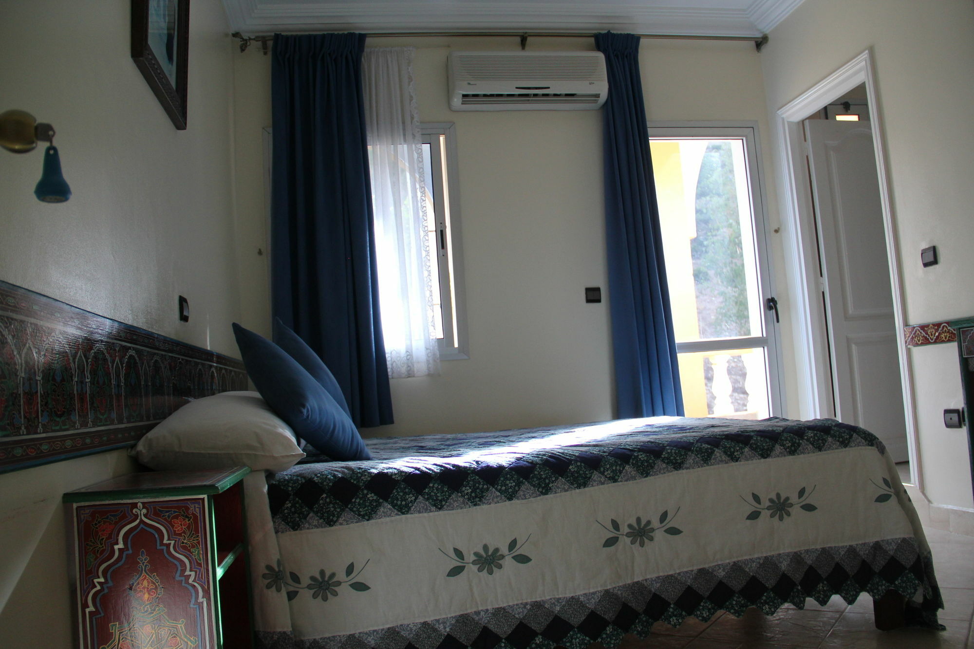 Hotel Tarek Szafszawan Zewnętrze zdjęcie